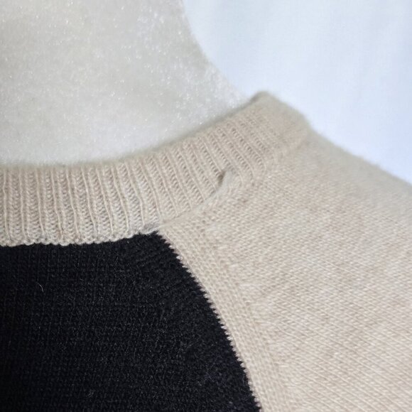 J. Crew Wool Blend Tan Black Elbow Patch Side Buttons Crew Neck Sweater Preppy - Picture 10 of 10